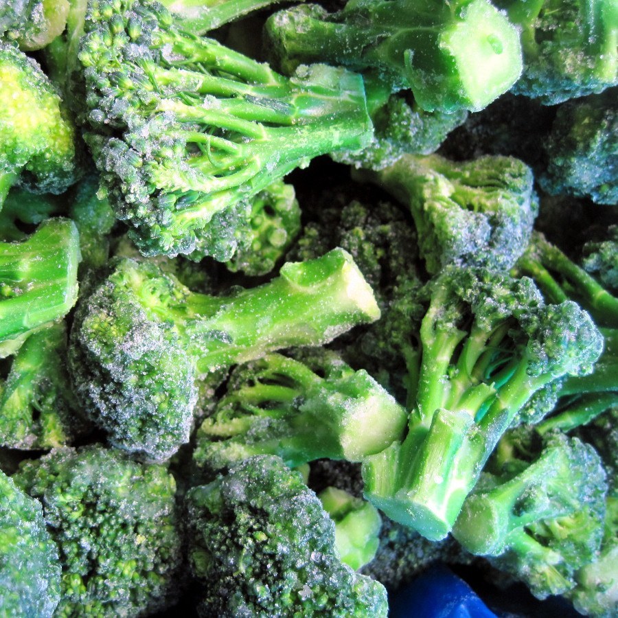 Cómo y cuánto tiempo cocinar brócoli congelado | ComoLoCocino.com